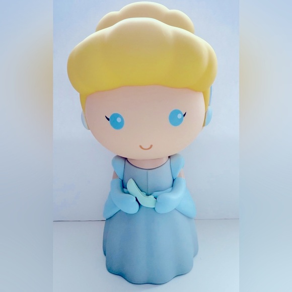 Princess Cinderella Coin Bank - Picture 3 of 7